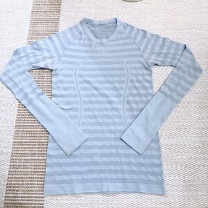 Lululemon Womens Swiftly Tech Long Sleeve Shirt Blue Est. Size 0 - 2 **READ**